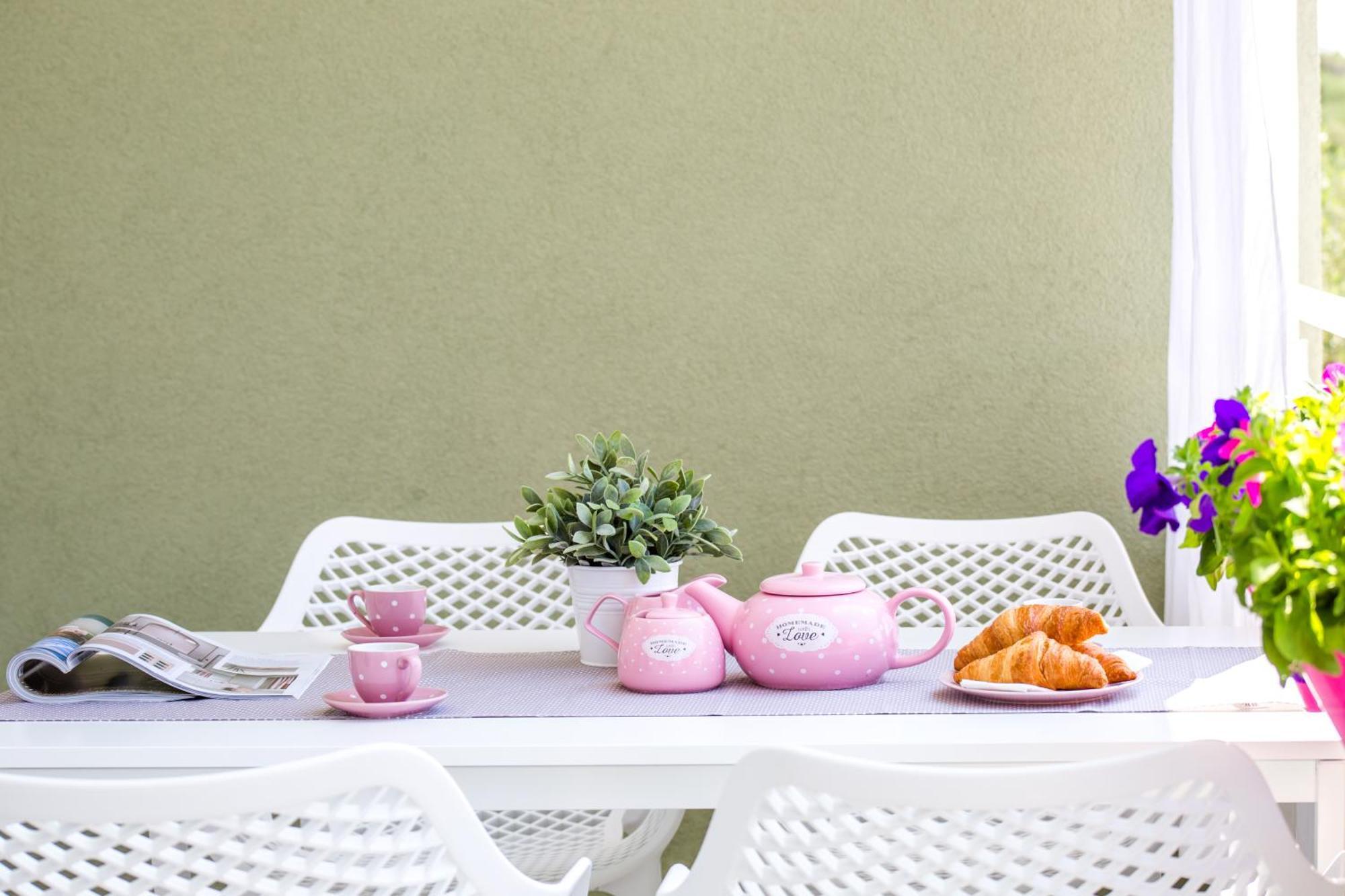 Apartmani Ksenija 2 Tučepi Exteriör bild
